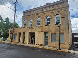 [photo, former Municipal Building, Washington St., Westernport, Maryland]